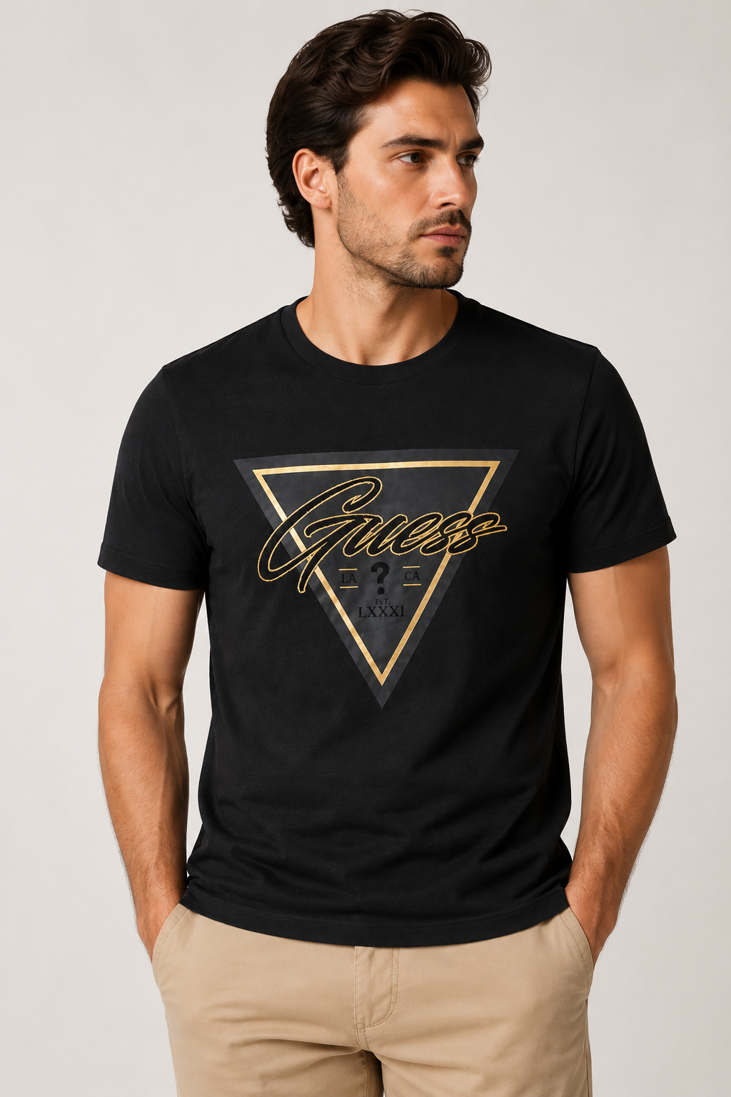 Guess Triangle Logo T-shirt - Black