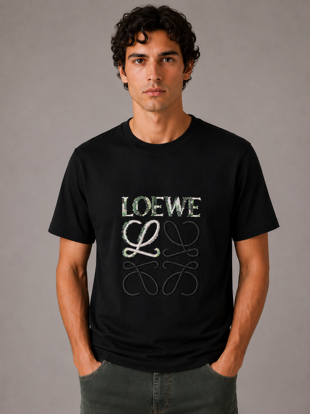 Loewe embroidered logo T-shirt- Black