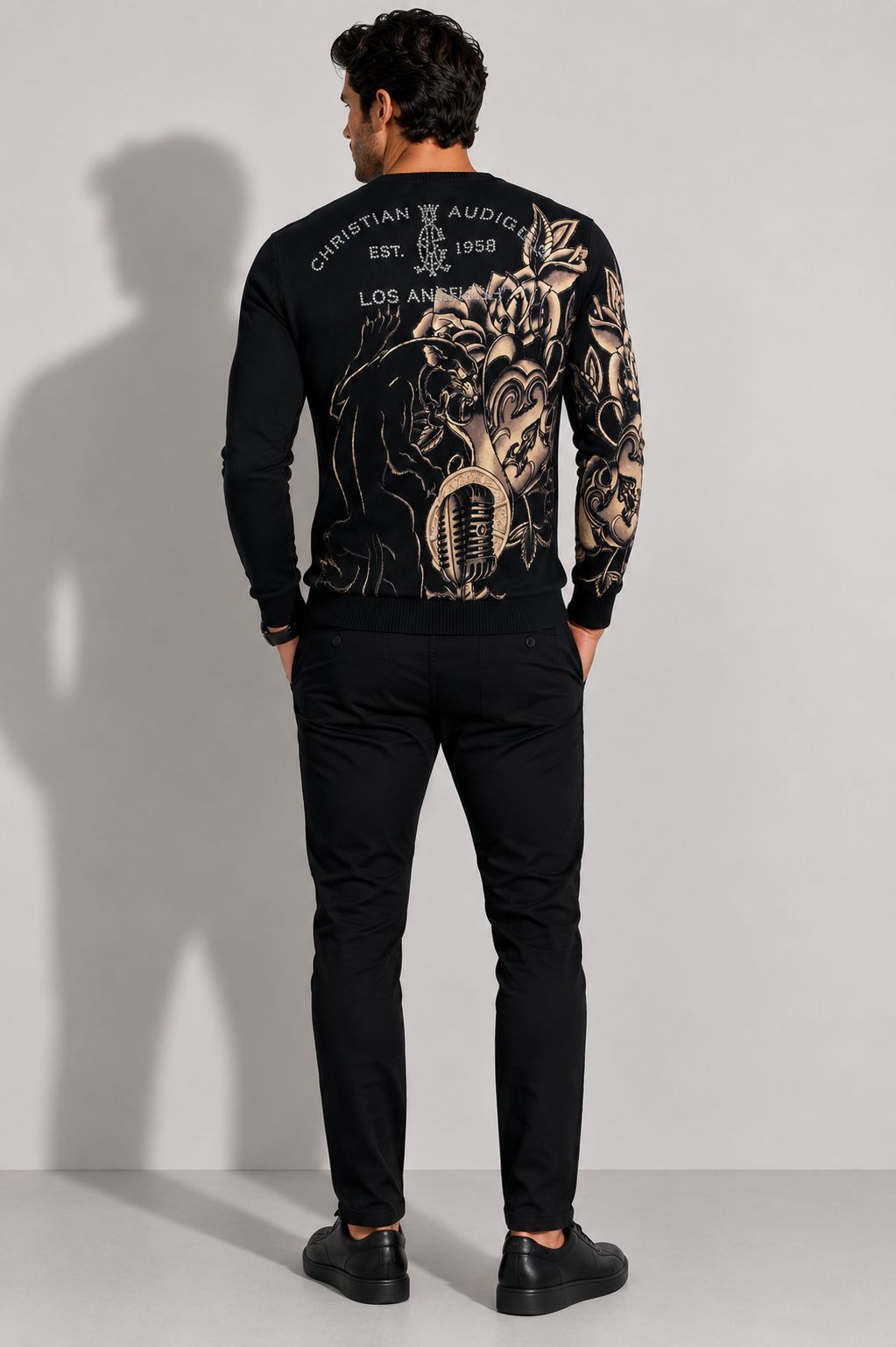 Christian Audigier V neck graphic sweater with panther design- Black