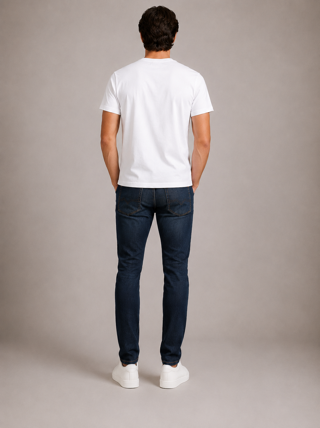 La Martina Graphic Print T-Shirt- White