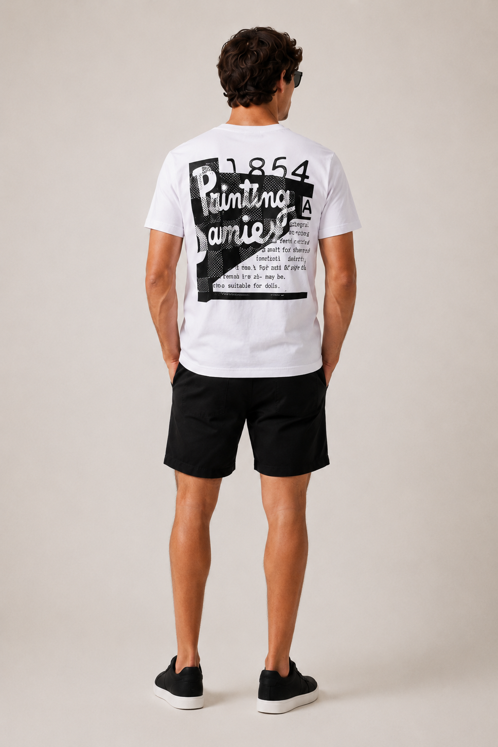 Louis Vuitton graphic print Logo T-shirt- White
